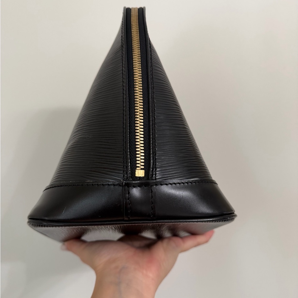 LOUIS VUITTON ALMA MM EPI LEATHER - Picture 13 of 16